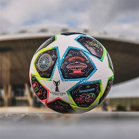 Balón adidas UEFA Women’s Champions League Final 2023 | Fútbol Femenino