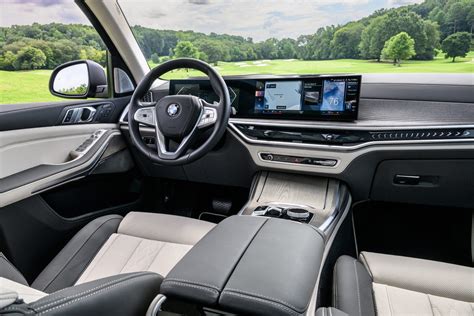 2023 BMW X7: It's What's Inside That Counts - CNET