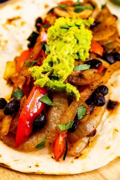 Easy Vegetarian Fajitas Recipe - EASY GOOD IDEAS