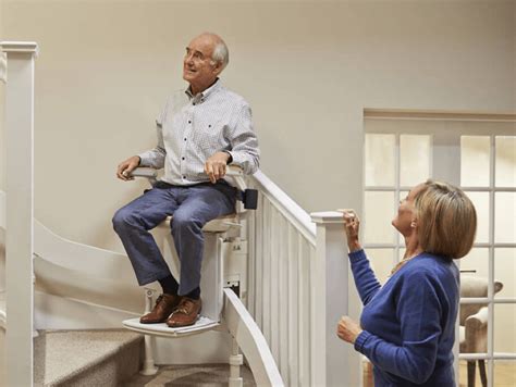 Stairlifts : Free Stairlift Quote | Acorn Stairlifts USA