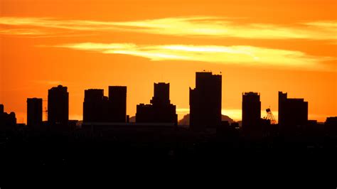 sunset over the Phoenix skyline : arizona