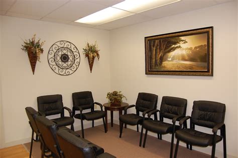 L M Cline's Interior Decorating: Tranquil Doctor's Office...the waiting room