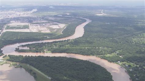 Photos: Monday's look at Lake Jackson flooding | khou.com