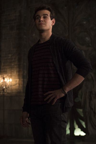 Simon Lewis - Shadowhunters Season 3 Episode 21 - TV Fanatic