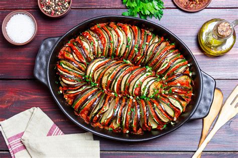 Ratatouille Hidangan Sayuran Provencal Tradisional Makanan Prancis Makanan Vegetarian Makan ...