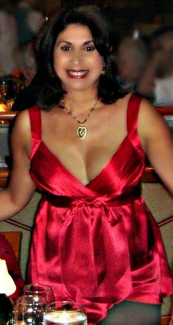 Christmas Partying | with lots of cleavage! | Lynda A | Flickr