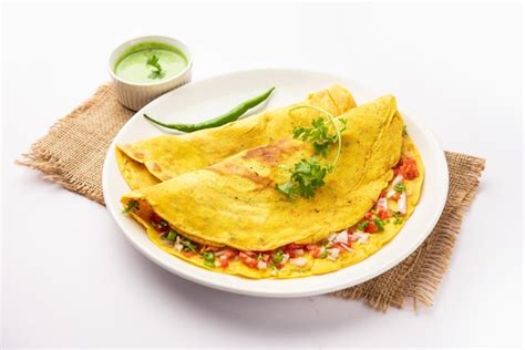 Premium Photo | Cheela Chilla or Chila is a Rajasthani breakfast dish generally made with gram ...