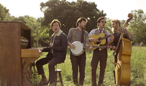 How To Start An Alt-Folk Band In 6 Easy Steps | Musik