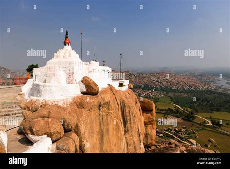 Kishkindha Hanuman Mandir (The Hanuman Monkey Temple), Anegundi Stock Photo: 81980652 - Alamy