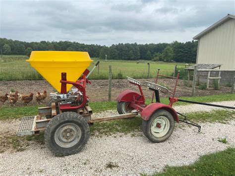 Homemade Horse Drawn Fertilizer Spreader – RicelandMeadows