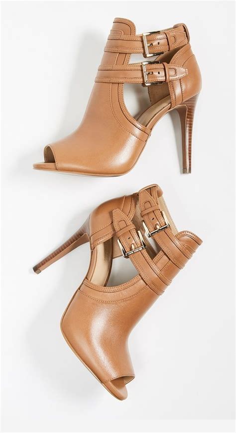 Lovely brown heels | Heels, Womens fashion shoes, Trending shoes