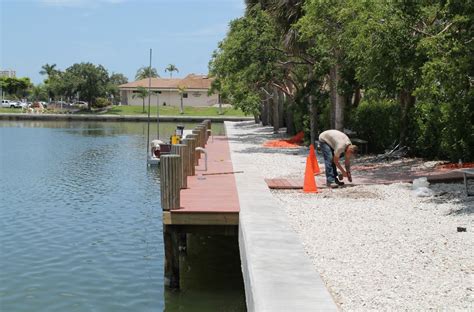 How do Seawalls Work