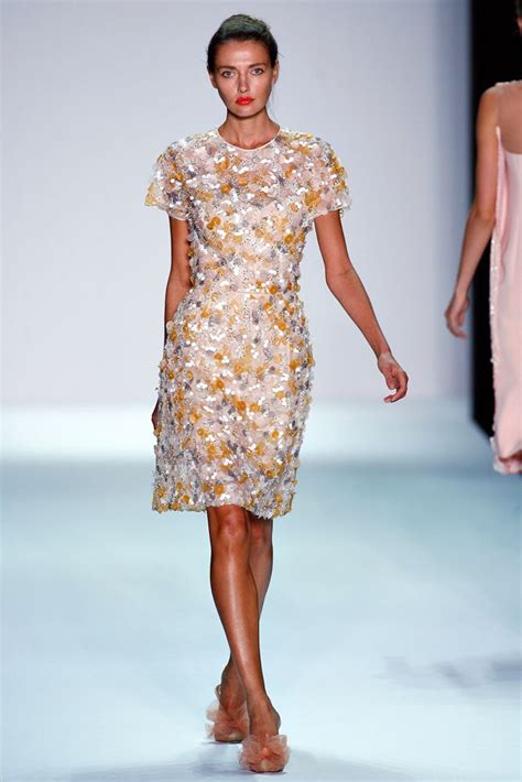 Isaac Mizrahi Spring 2011 Ready-to-Wear - Collection - Gallery - Style ...