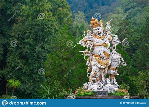 Ancient Statue of Kumbakarna in Bedugul Botanical Garden, Bali ...