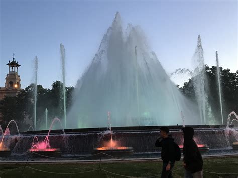 Magic Fountain of Montjuïc - Mi Adventura