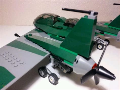 Lego Indiana Jones Raiders of the Lost Ark Fight on the Flying Wing ...