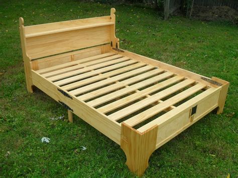 Amazing Bed in a Box - FineWoodworking