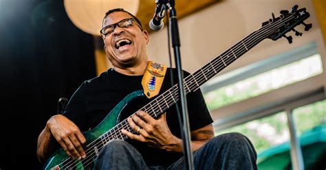 Oteil Burbridge Discusses The Beauty Of Roots Rock Revival During The ...