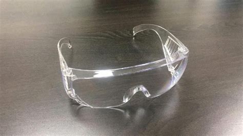 Supplier for 3 ply mask and Protective Lab Goggles in Malaysia, Selangor