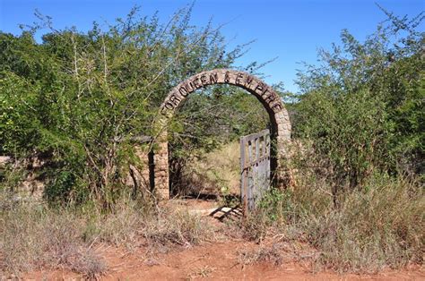 mutare zimbabwe - Google Search - The Pioneers Cemetary - image: webs ...