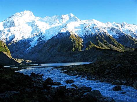 Rwenzori Mountains: tough trekking in Scenic Paradise