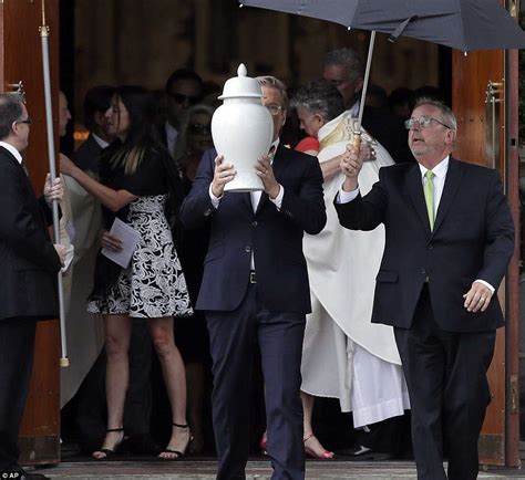 Mourners gather at Kate Spade's funeral hours after death of father | Daily Mail Online