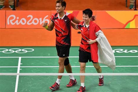 Olympics: Indonesia beat Malaysia to badminton mixed doubles gold | The ...