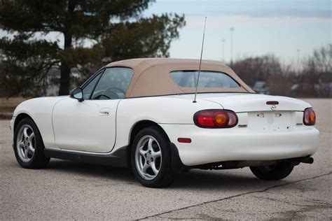 2000 Used Mazda MX-5 Miata For Sale | Car Dealership in Philadelphia