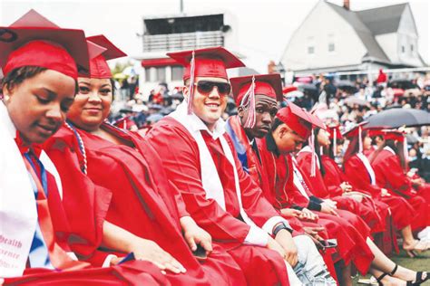 Congratulations EHS Class of 2023 – Everett Independent