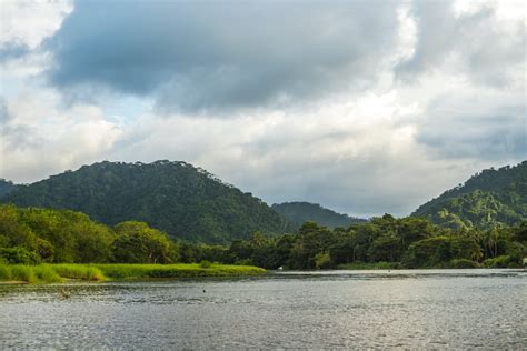 Mountain View from the Lake · Free Stock Photo