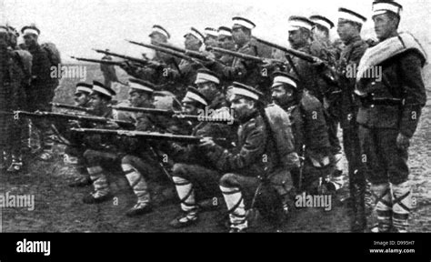 Bulgarian Army: Infantry practising gun drill, c1914 Stock Photo - Alamy