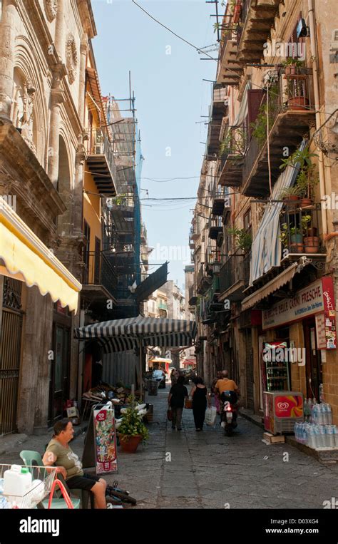 Palermo old city Stock Photo - Alamy