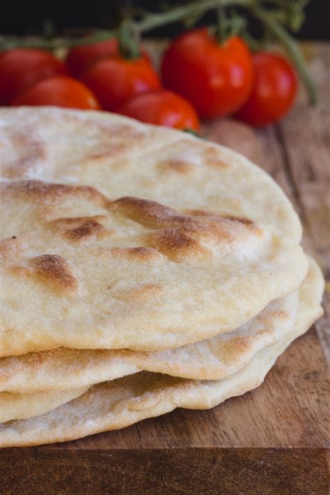 La Piadina Italian Flatbread Sandwich - No yeast quick and easy