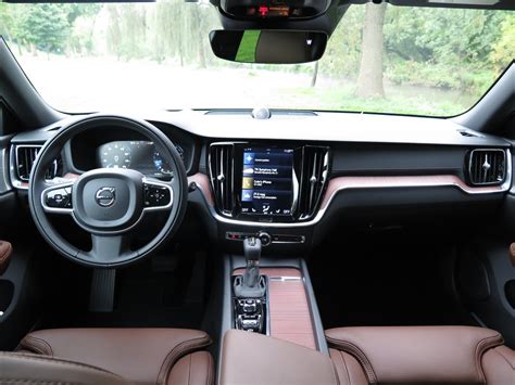 2024 Volvo V60: 178 Interior Photos | U.S. News