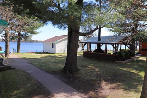 Cabin 8 at Shorewood Resort in Chetek, Wisconsin - Shorewood Resort Chetek