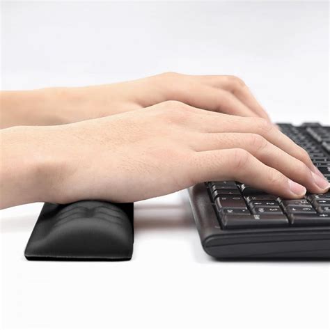 Keyboard wrist rest - ploragenius