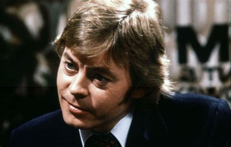 Shelley star Hywel Bennett dies at the age of 73