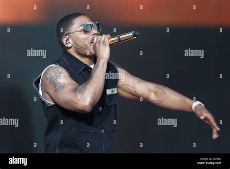 Nelly rapper hi-res stock photography and images - Alamy