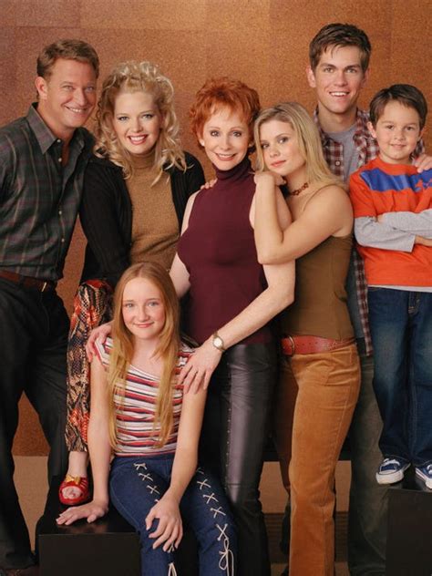 Reba teases reboot of classic 'Reba' TV show