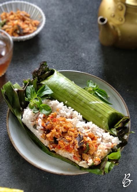 Nasi Bakar Tuna Pedas Gurih dan Sedap | RasaBunda