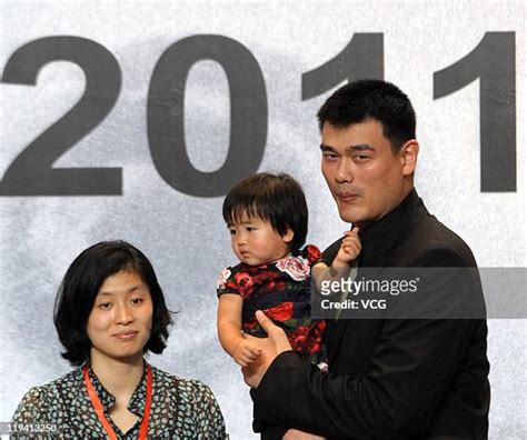 Ye Li Basketball Player Photos and Premium High Res Pictures - Getty Images