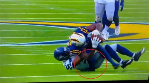 Chargers' Mike Williams suffers significant ankle injury