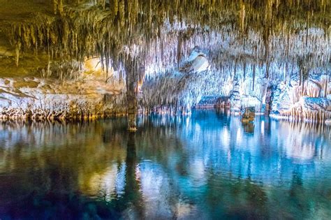 Drach Caves in Mallorca - Explore a Mysterious Cave System - Go Guides