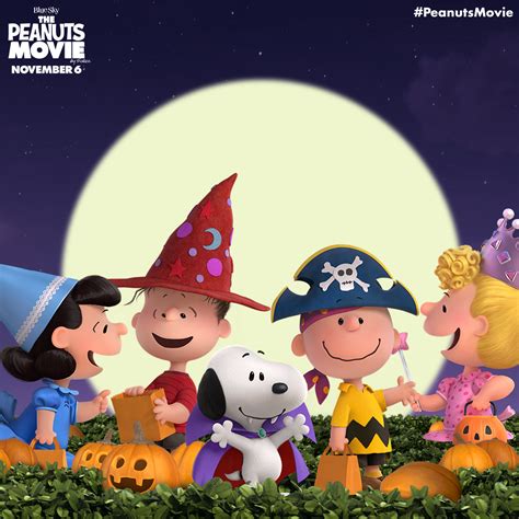 Halloween sure is fun! | Charlie brown halloween, Snoopy halloween, Snoopy