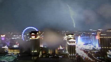 Severe thunderstorms across Las Vegas Valley, 58,000 without power | KVCW