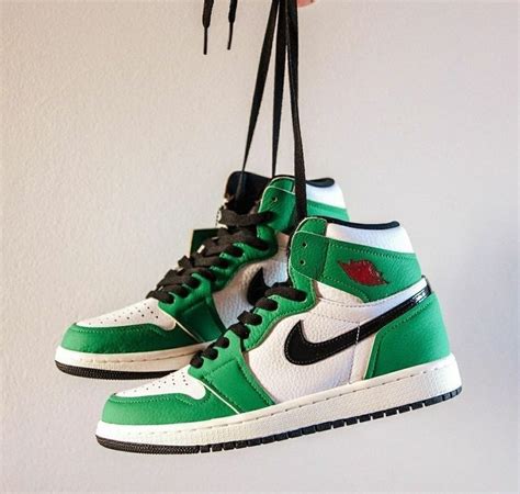 Air Jordan 1 High OG Lucky Green - FanDigi | Кросс