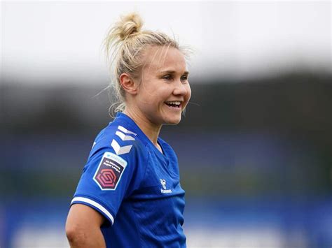 Izzy Christiansen signs new long-term contract with Everton Women | OneFootball