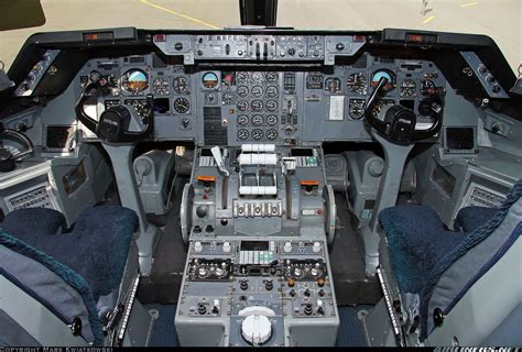 Photos: Lockheed L-1011-385-3 TriStar C2 (500) Aircraft Pictures | Lockheed, Airbus a380 cockpit ...