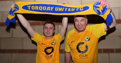 Torquay United fans 'never stopped singing' at Leyton Orient and here's how the Gulls repaid ...