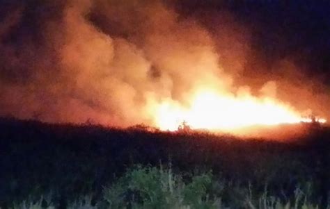 Maui firefighters monitor remnants of Kaanapali brush fire | Honolulu ...